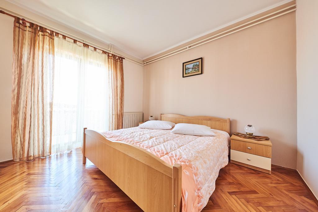 Apartment Erika Umag Ngoại thất bức ảnh